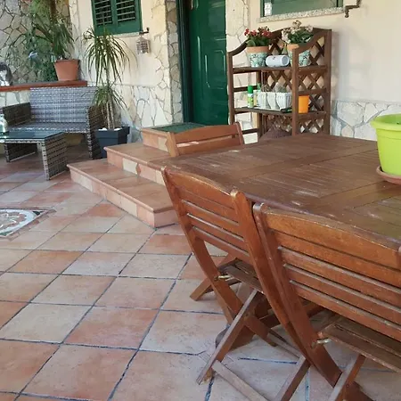 Holiday home Vintage House
